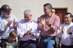 EL INTENDENTE MUNICIPAL PARTICIPO EN EL ACTO DE ENTREGA DE VIVIENDAS EN EL BARRIO FELIX DE AZARA CON PRESENCIA DEL PRESIDENTE DE LA REPÚBLICA