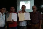 Entrega de Documento de Fraccionamiento en el Barrio San Isidro II