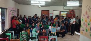 CHARLA FORMATIVA EN HERNANDARIAS: UNA ALIANZA POR LA INFANCIA SEGURA