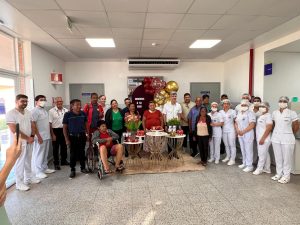 ATENCIÓN A LOS PACIENTES EN EL CENTRO DE NEFROLOGÍA DE HERNANDARIAS